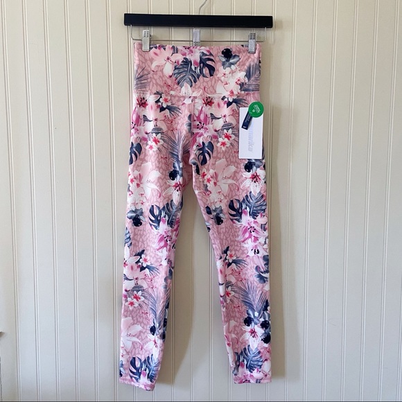 Marika Pants - NWT Marika Leggings Tropical Floral Pink Ankle Leggings Size Small